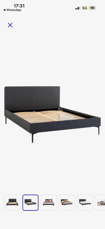 Tweepersoonsbed met lattenbodem