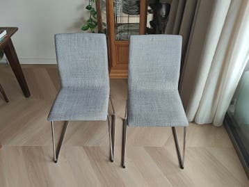 2x Stoelen - Grijs met metalen onderstel