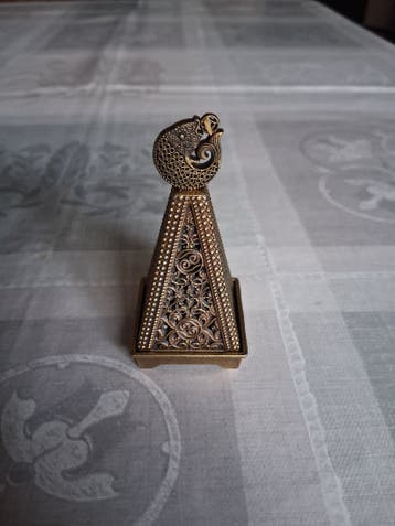 Wierrookbrander mini piramide