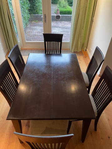 6-8 seater dining room table free for collection