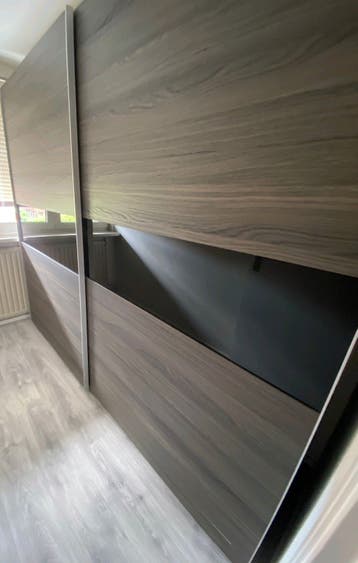 Kledingkast 211x251 cm