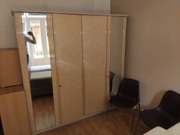 Grote Kledingkast GRATIS AFHALEN BEGANE GROND