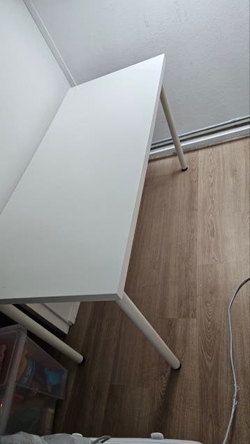 IKEA bureau, wit, gedemonteerd, gratis af te halen