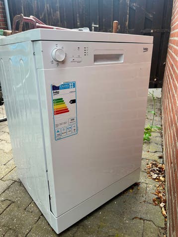 Beko vaatwasser defect - lekt water