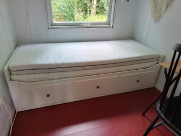 Ikea bedbank - uitschuifbaar bed