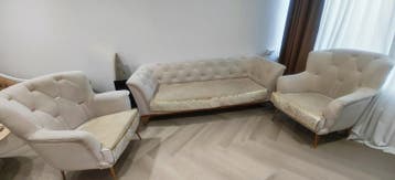 Nette en comfortabele bank met bijpassende fauteuil