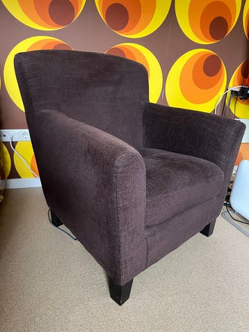 Comfortabele bruine fauteuil