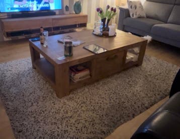 Handige salontafel met opbergruimte