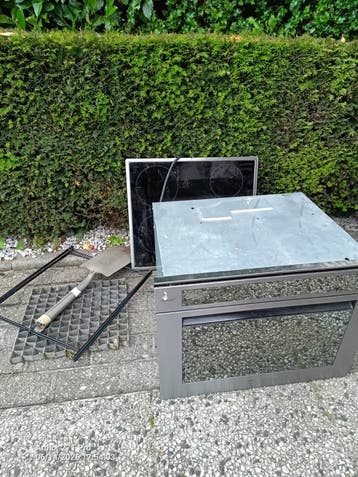 Oud ijzer: oven en kookplaat