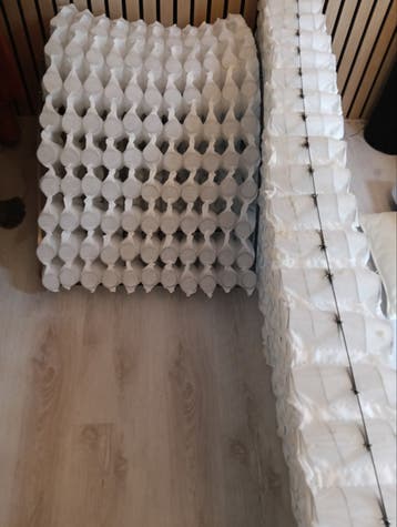 Binnendeel matrassen, oud ijzer dus, gratis af te halen