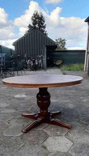 Ronde houten salontafel