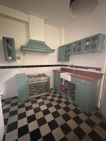 Artistieke keuken (gratis af te halen)