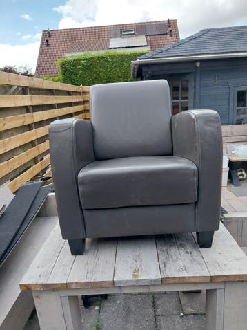 Mooie fauteuil in goede staat gratis op te halen