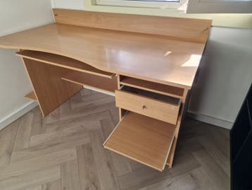 Houten Computerbureau met Lades en Opbergruimte
