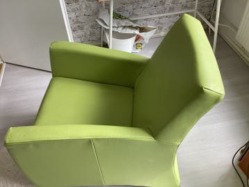Comfortabele groene fauteuil