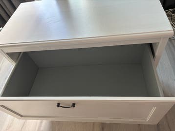 Witte ladekast met 2 diepe laden