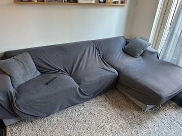 Room108 bank 3.00x1.80m