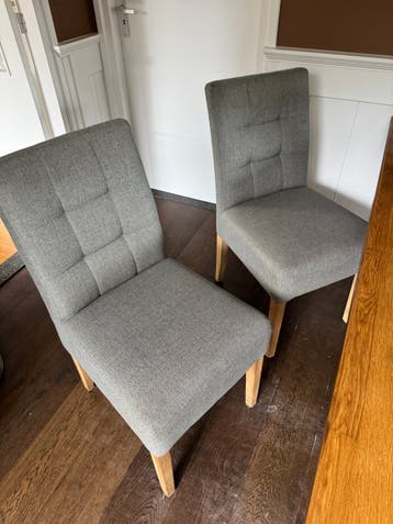 4 Woood eetkamerstoelen - lichtgrijs stof