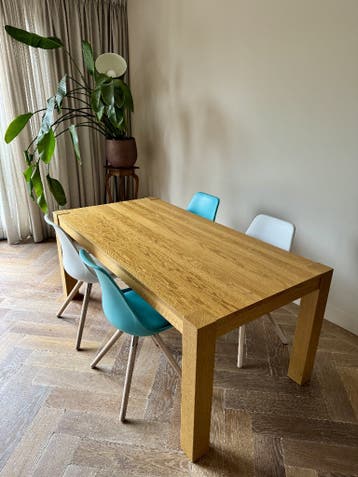 Houten eettafel 180x90 cm inclusief 4 stoelen