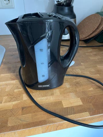 Zwarte waterkoker