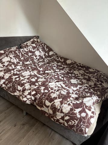 Tweepersoonsboxspring met matras 160x200