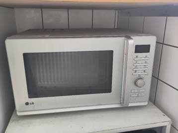 Combi magnetron/oven, LG