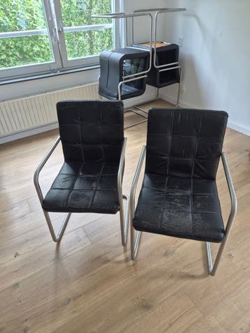6 gratis gebruikte eetkamerstoelen