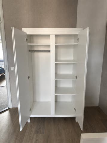 Witte Bopita kledingkast met hangruimte en planken
