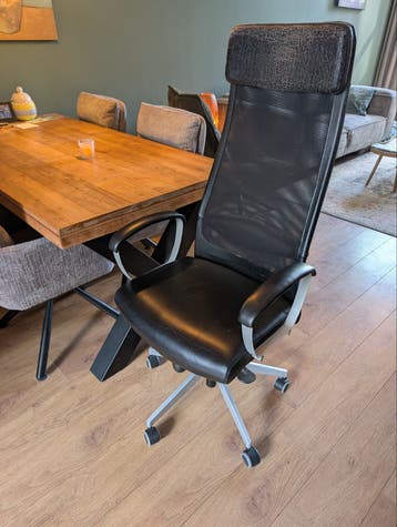 Comfortabele Bureaustoel - Zwart met Mesh Rugleuning