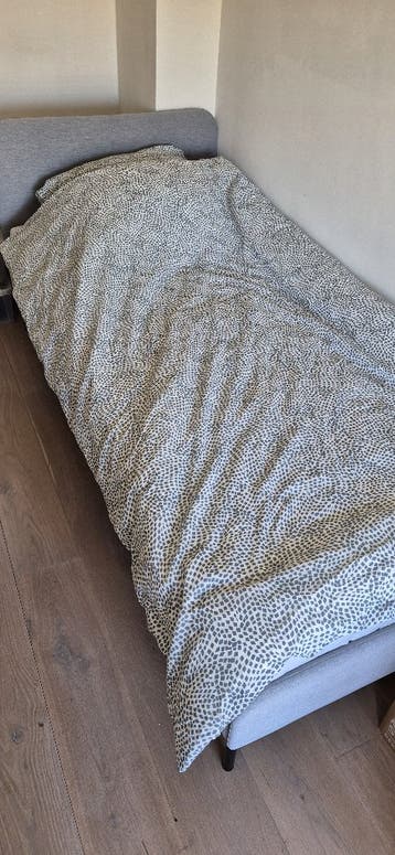 Slattum eenpersoonsbed met matras