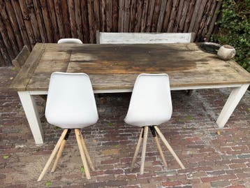 Grote houten tafel 240x100 cm - gratis af te halen