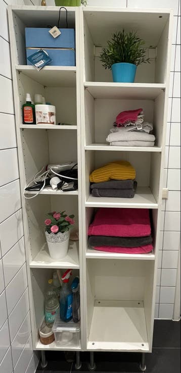 Gratis af te halen: Witte open kast met 8 vakken
