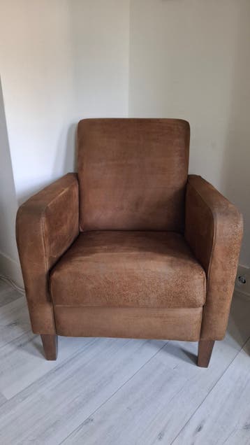 Suède leren fauteuil bruin