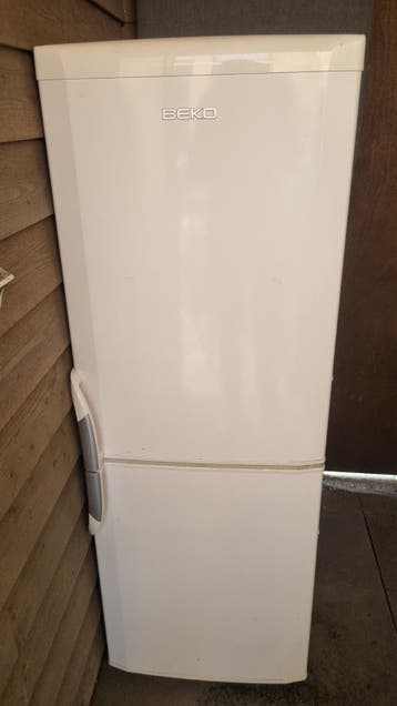 Defecte Beko koel-vriescombinatie gratis af te halen