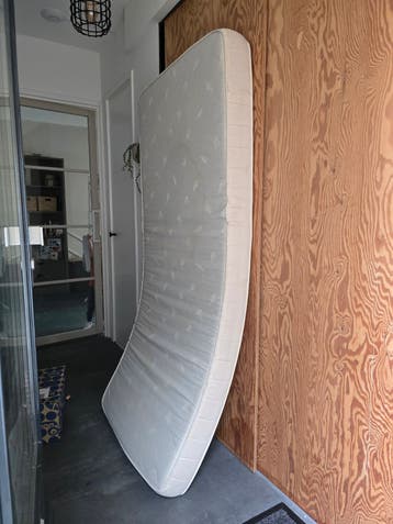 Gratis gebruikt eenpersoons matras