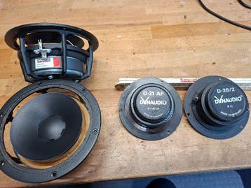 GRATIS TWEE  DYNAUDIO  Mids plus Twee Tweeters