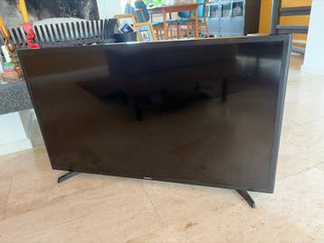 Kapotte Samsung UE40J5200AW 40 inch Full HD Smart TV