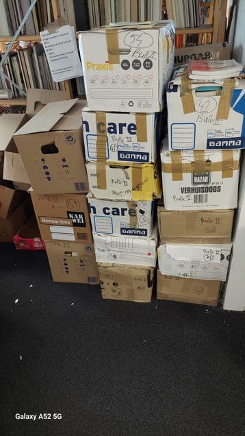 Gratis af te halen: enorme partij boeken (ca. 900 stuks)!