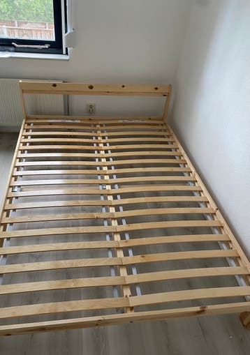 Neiden ikea bedframe