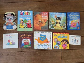 Diverse kinderboeken: Dora, Dikkie Dik, Bumba en meer