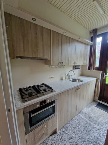 Gratis Keuken met Kookplaat en Oven - Zelf Demonteren