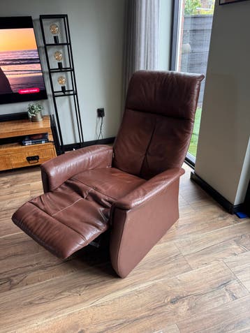 GRATIS! Comfortabele relaxfauteuil van bruin leer