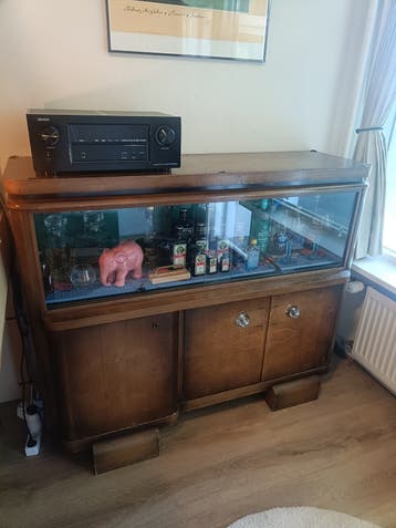 Mooie Klassieke houten dressoir kast