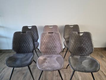 6 eetkamerstoelen gratis af te halen