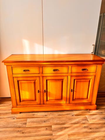 Houten Dressoir met Laden en Deuren