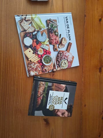 Gratis afhalen twee kookboeken