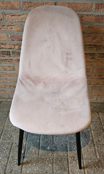 Lichtroze eetkamerstoel met zwarte poten