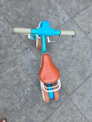 Bakbee loopfietsje voor peuters - ideaal voor balans