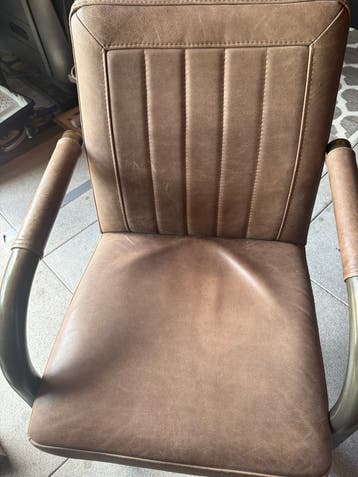 Bruine leren stoel met metalen frame 6