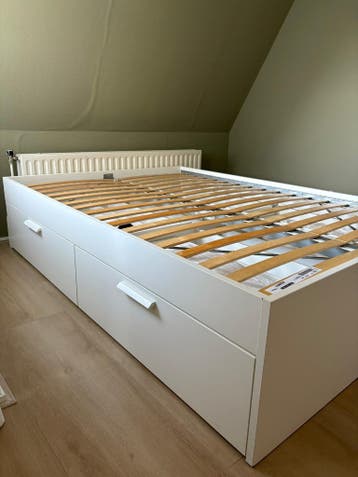 Gratis!!! IKEA Brimnes bed 140x200 met opberglades
